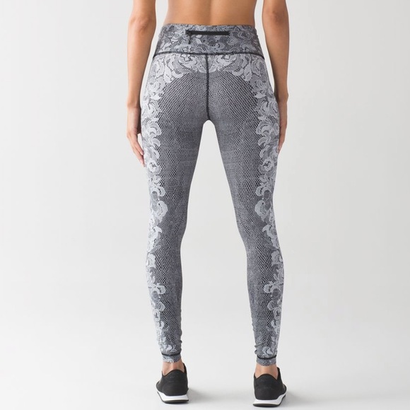 lululemon athletica Pants - Lululemon leggings